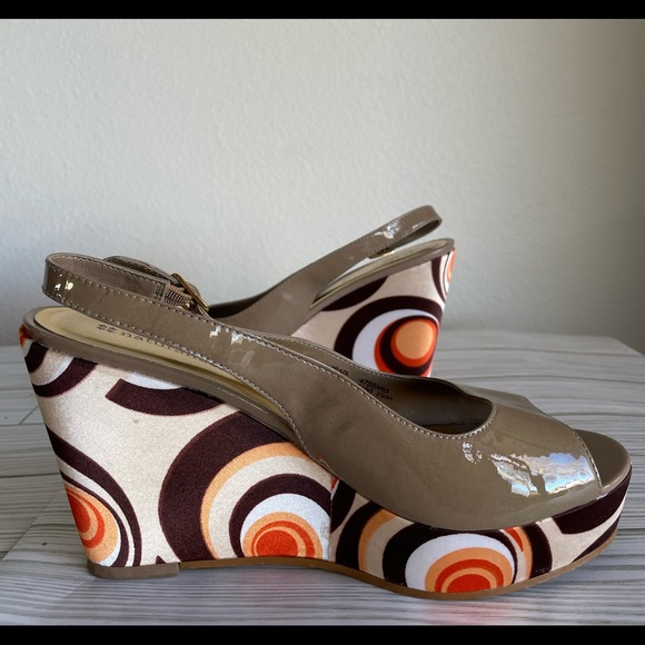 Naturalizer Patent Leather Wedges with Satin Heel - Picture 2 of 10